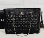 2013 Chanel Shoulder Bag Sheepskin Leather A2241 Black A2241