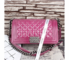 2015 Boy Chanel Flap Shoulder Bag Original Earthworms grain patent leather A67086 Purple in Silver A67086
