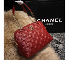 2015 Chanel Shoulder Bag Sheepskin Leather A68029 Red A68029