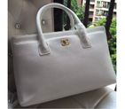 2016 Chanel Off-white Original Lambskin leather Tote Shoulder Bag A67007 with Gold A67007