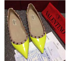 2016 Valentino women Flat shoes in patent leather with Rivet VN0083
