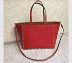 2017 Valentino Garavani Guitar Rockstud Rolling Double reversible tote in calfskin 0975