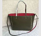 2017 Valentino Garavani Guitar Rockstud Rolling Double reversible tote in calfskin 0975
