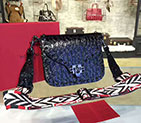2018 Valentino GUITAR ROCKSTUD ROLLING CROSS BODY BAG 0937 0937