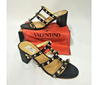 2018 Valentino women Sandal with rivet VN0460