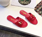2018 chanle women Slippers in Calfskin CHW1820