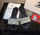 2018 chanle women Slippers in Calfskin with Pearl chain CHW1980