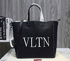 2019 Valentino Garavani Guitar Rockstud Rolling Double reversible tote in calfskin 0979
