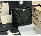 2020 Chanel shopping bag A91977