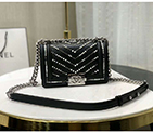 2020 Le Boy Chanel Flap Shoulder Bag A67086