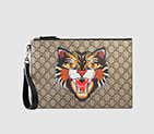 Gucci Angry Cat print GG Supreme pouch 473904 9BB1N 8666 473904