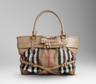 MEDIUM BRIDLE HOUSE CHECK TOTE 38061211