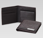 coin wallet with metal bar and engraved interlocki 233102 AA61R 2019
